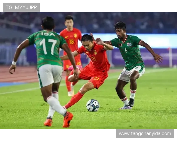 成都足球队在亚运会中的战术意识与团队协作表现分析