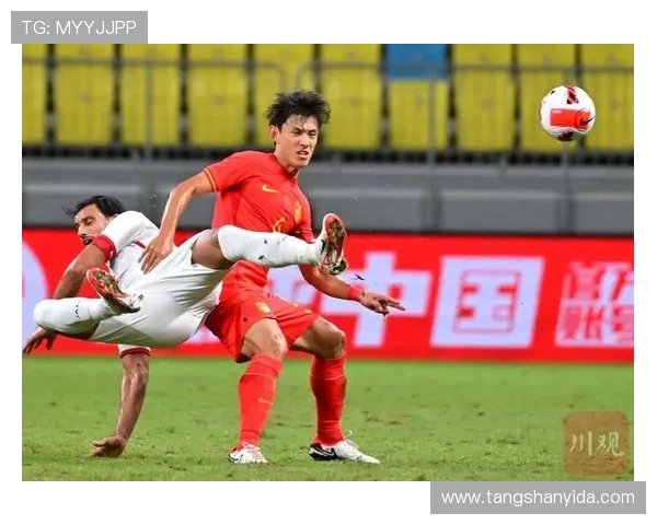 中国与叙利亚足球赛中西安球迷热情支持展现团结力量 中国与叙利亚足球赛中西安球迷热情支持展现团结力量