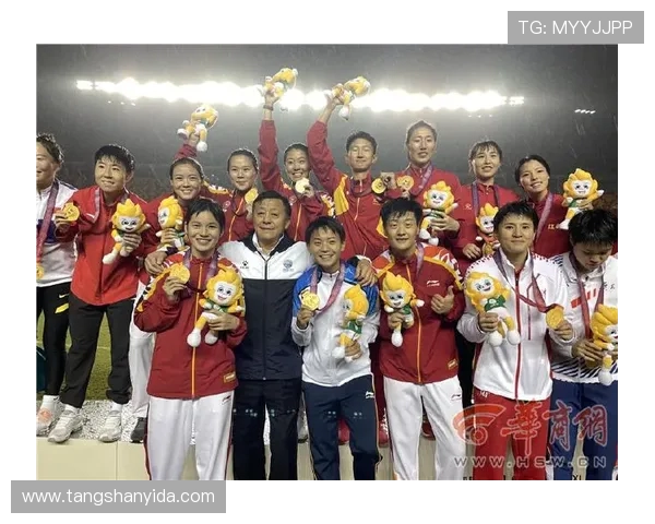 山东全运男篮与北京队激战正酣争夺全运会篮球赛荣耀之巅