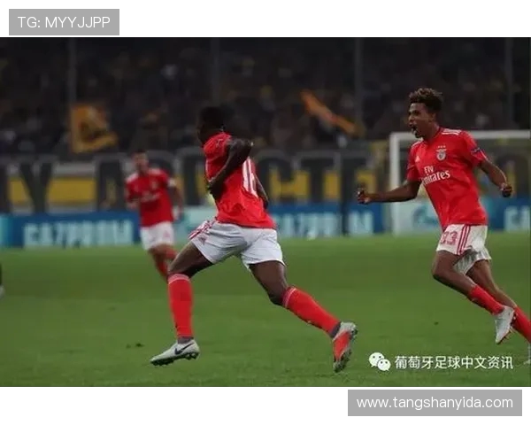 本菲卡与雅典AEK的对决回顾及精彩瞬间分析