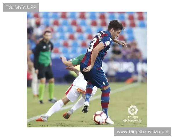 南京足球队以96分领跑世锦赛积分榜展现强劲实力